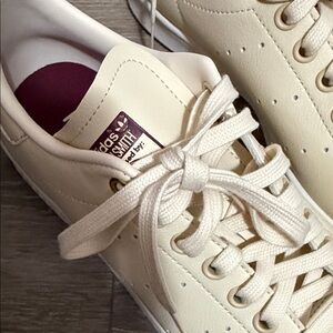 Adidas Women's Off-White Sneakers